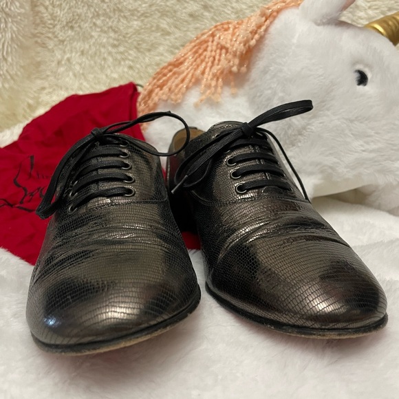 Christian Louboutin size 38 lace up oxfords metallic embossed leather - Picture 12 of 16
